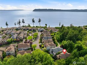 6603 Waterton Circle, Mukilteo WA 98275