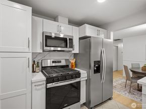 7624 141st Avenue NE, Redmond WA 98052