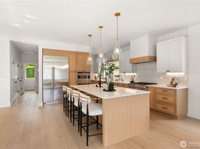 9909 NE 200th Street A, Bothell WA 98011
