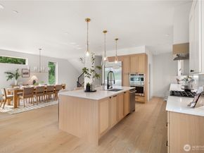9909 NE 200th Street A, Bothell WA 98011