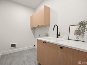 9909 NE 200th Street A, Bothell WA 98011