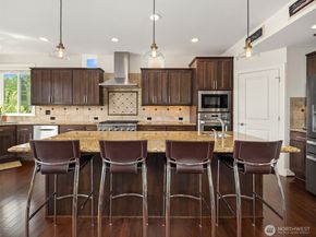 15016 97th Avenue NE, Bothell WA 98011