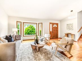 7116 NE 168TH St, Kenmore WA 98028