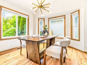 7116 NE 168TH St, Kenmore WA 98028