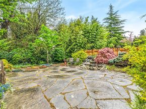 7116 NE 168TH St, Kenmore WA 98028