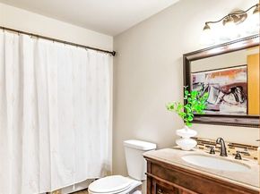 7116 NE 168TH St, Kenmore WA 98028