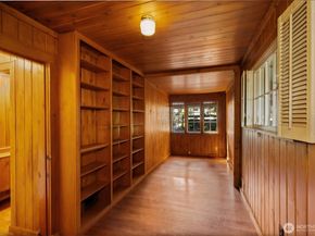 2022 Taft Avenue, Bremerton WA 98312