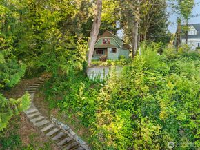 2022 Taft Avenue, Bremerton WA 98312
