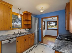 2022 Taft Avenue, Bremerton WA 98312