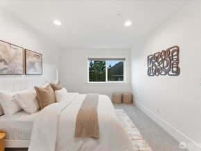 13707 NE 133rd Place, Kirkland WA 98034