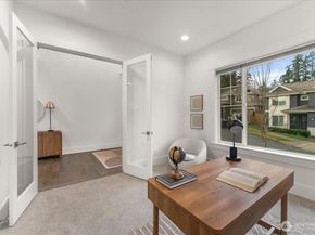 13707 NE 133rd Place, Kirkland WA 98034