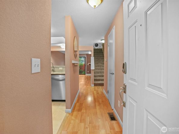 13147 113th Place NE, Kirkland WA 98034