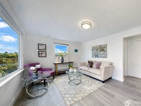 2517 - 2519 E Pike Street, Seattle WA 98122