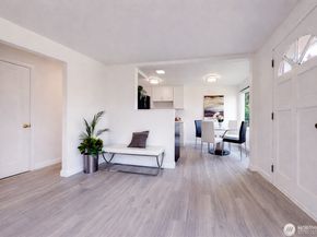 2517 - 2519 E Pike Street, Seattle WA 98122