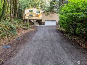 496 Pleasant Drive, Bremerton WA 98312