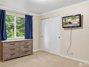 496 Pleasant Drive, Bremerton WA 98312