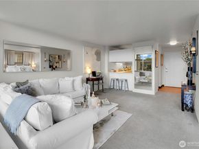 2040 43rd Avenue E 215, Seattle WA 98122