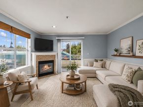 10549 Stone Ave N 303, Seattle WA 98133