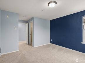 10549 Stone Ave N 303, Seattle WA 98133