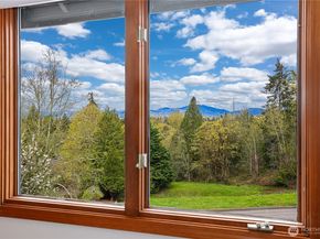 18605 SE 174th Way, Renton WA 98058