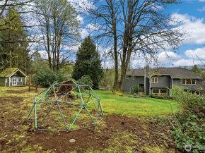 18605 SE 174th Way, Renton WA 98058