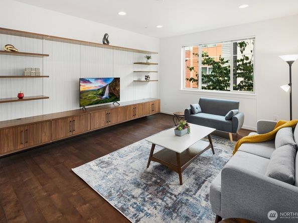 15788 NE 14th Alley, Bellevue WA 98008