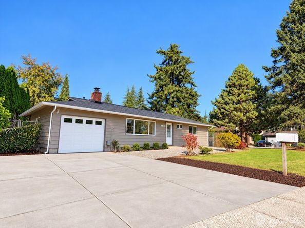 8916 NE 141st Street, Kirkland WA 98034
