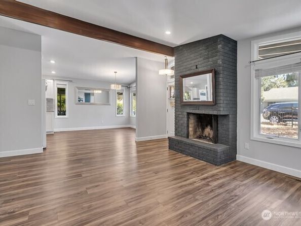 8022 S 112 Street, Seattle WA 98178