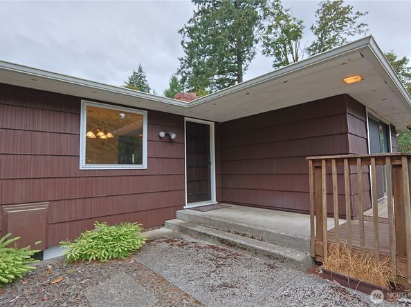 1498 SW Cook Road, Port Orchard WA 98367