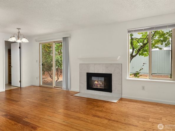 105 S 340th Street A, Federal Way WA 98003
