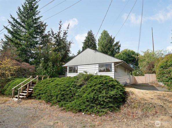 10915 North Park Avenue N, Seattle WA 98133