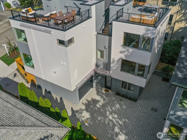 307 NW 52nd Street B, Seattle WA 98107