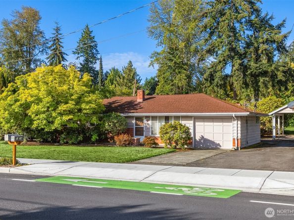 1129 Madison Avenue N, Bainbridge Island WA 98110