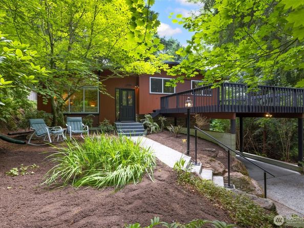 11706 36th Avenue NE, Seattle WA 98125