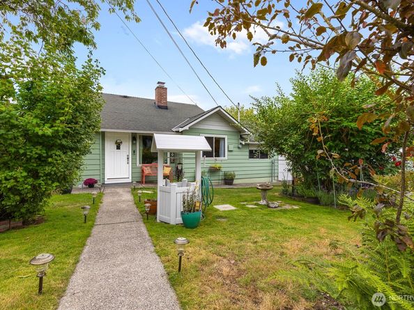 2430 197th Place SW, Lynnwood WA 98036