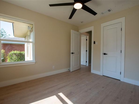 9209  Rustown Drive , Dallas Texas 75228