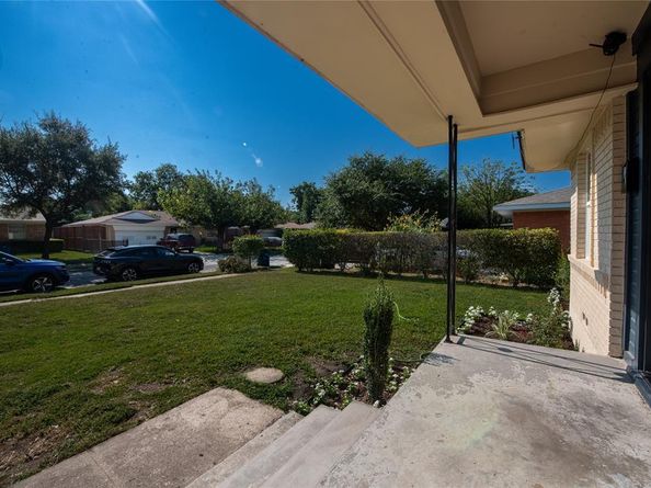 9209  Rustown Drive , Dallas Texas 75228