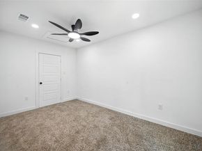 2729  Wallace Street , Fort Worth Texas 76105