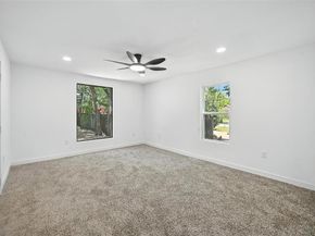 2729  Wallace Street , Fort Worth Texas 76105