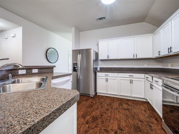 3901  Luck Hole Drive , Denton Texas 76210