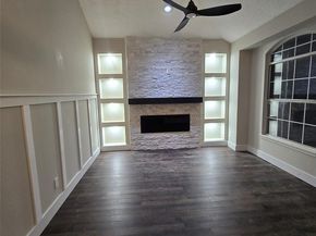 1302  Mill Crossing , Garland Texas 75040