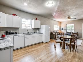 1245 E Allen Avenue , Fort Worth Texas 76104