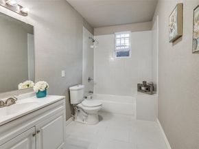 1245 E Allen Avenue , Fort Worth Texas 76104