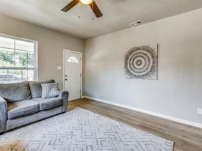 1245 E Allen Avenue , Fort Worth Texas 76104