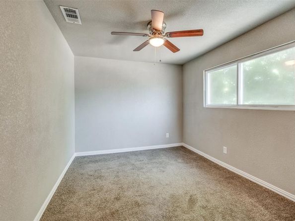 1245 E Allen Avenue , Fort Worth Texas 76104