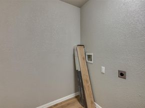 1245 E Allen Avenue , Fort Worth Texas 76104
