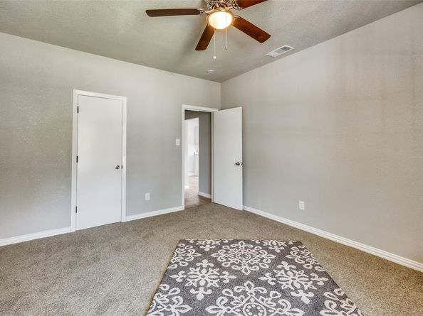 1245 E Allen Avenue , Fort Worth Texas 76104