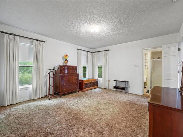 3307  Tooms Street , Dallas Texas 75227