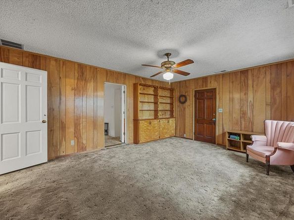 3307  Tooms Street , Dallas Texas 75227