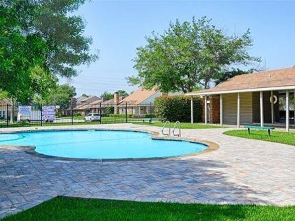 2022  Clubridge Drive , Carrollton Texas 75006
